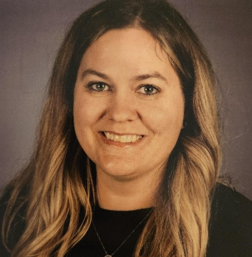 Claire Poorker headshot.